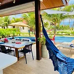 Dhea Oka Beach Muro Alto